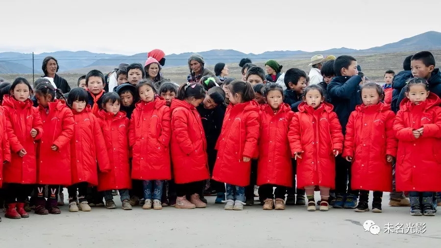 中国经济体制改革基金会牧区深处的尖德小学——“传播爱心,记录成长”主题摄影之旅青海行纪实之一