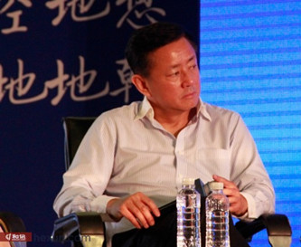 中国经济体制改革基金会樊纲出席北大汇丰金港经济论坛